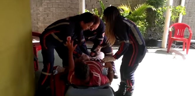 Alcides recebeu atendimento de uma equipe do SAMU